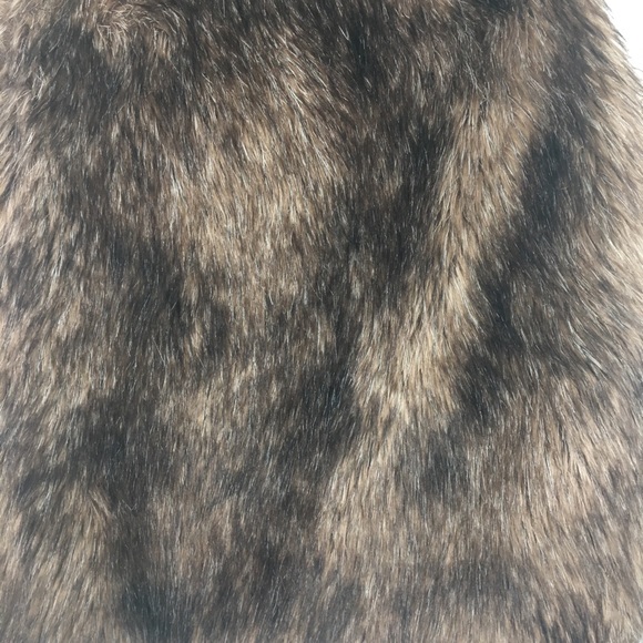 BB Dakota Gold Metal Studs Faux Leather Brown Faux Fur Vest Pockets Small NWT - Picture 9 of 16